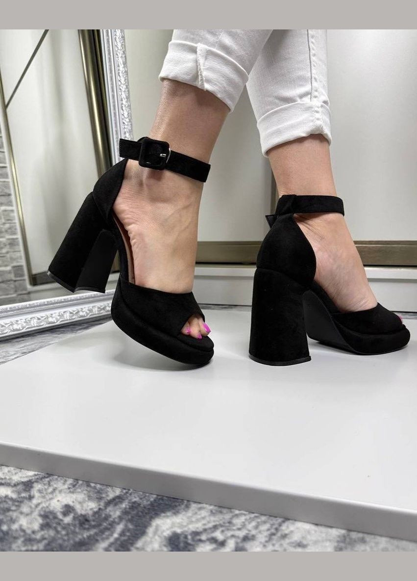 Жіночі чорні замшеві босоніжки на зручному підборі та платформі No Brand (333835049)