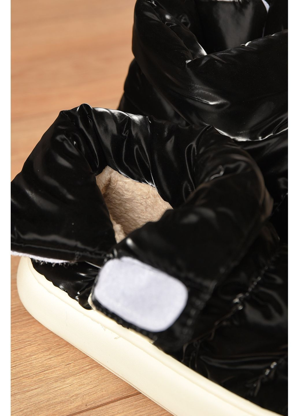 Уггі жіночі на хутрі чорного кольору Let's Shop (368540531)