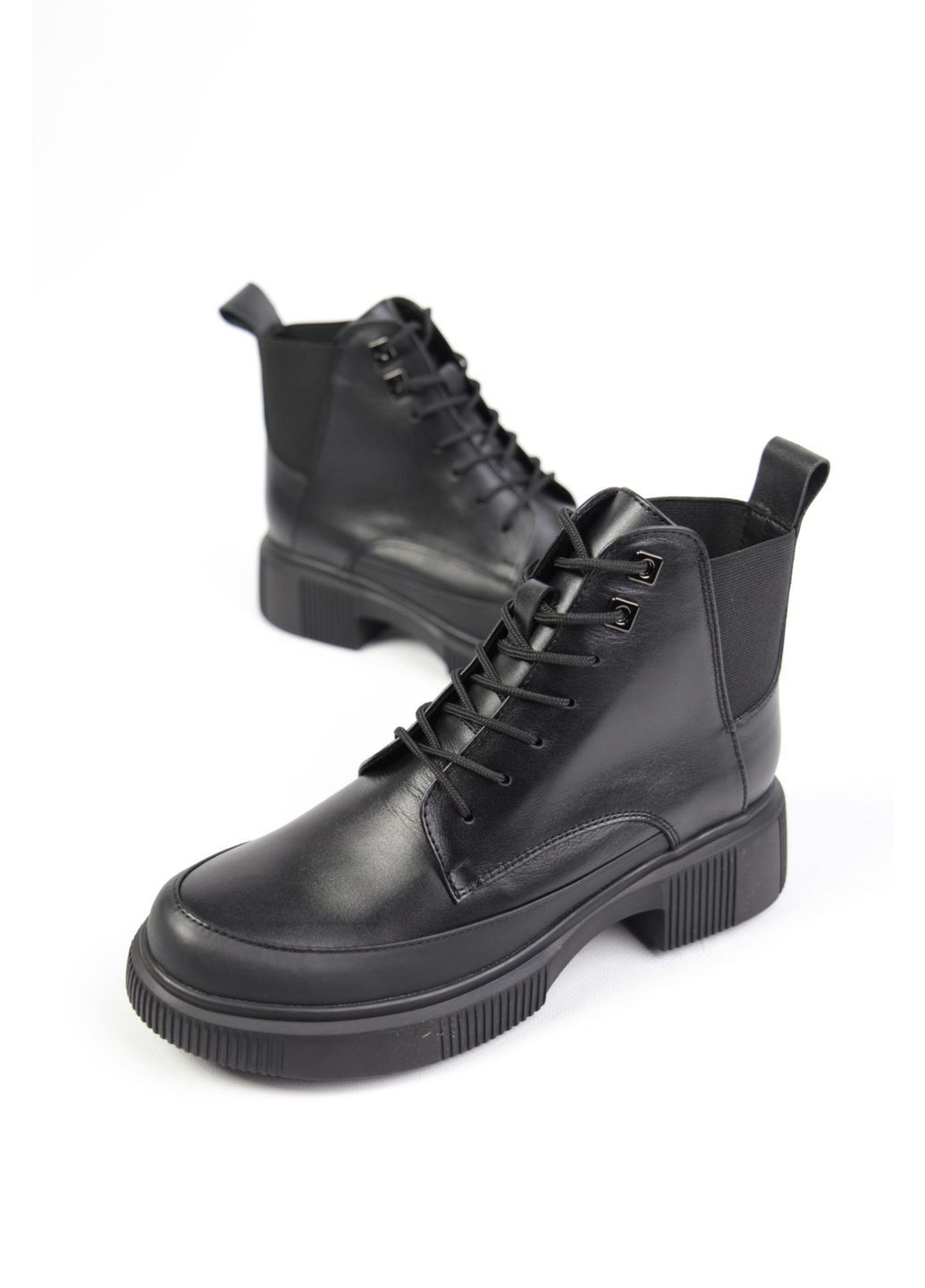 Осенние ботинки Benito