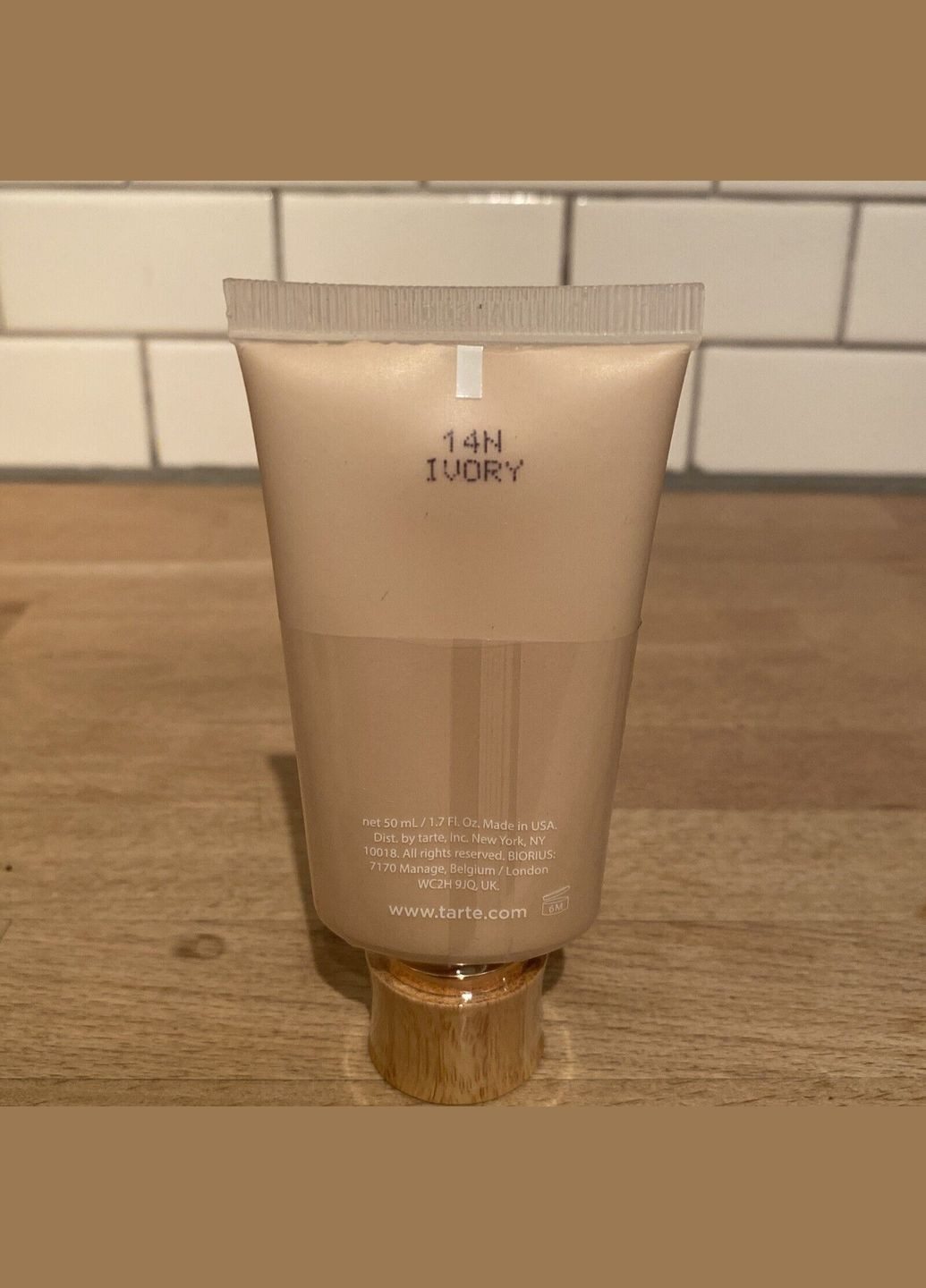 Тональна основа Amazonian clay 16-hour full coverage foundation (50 мл) 14N Ivory Tarte (278773829)