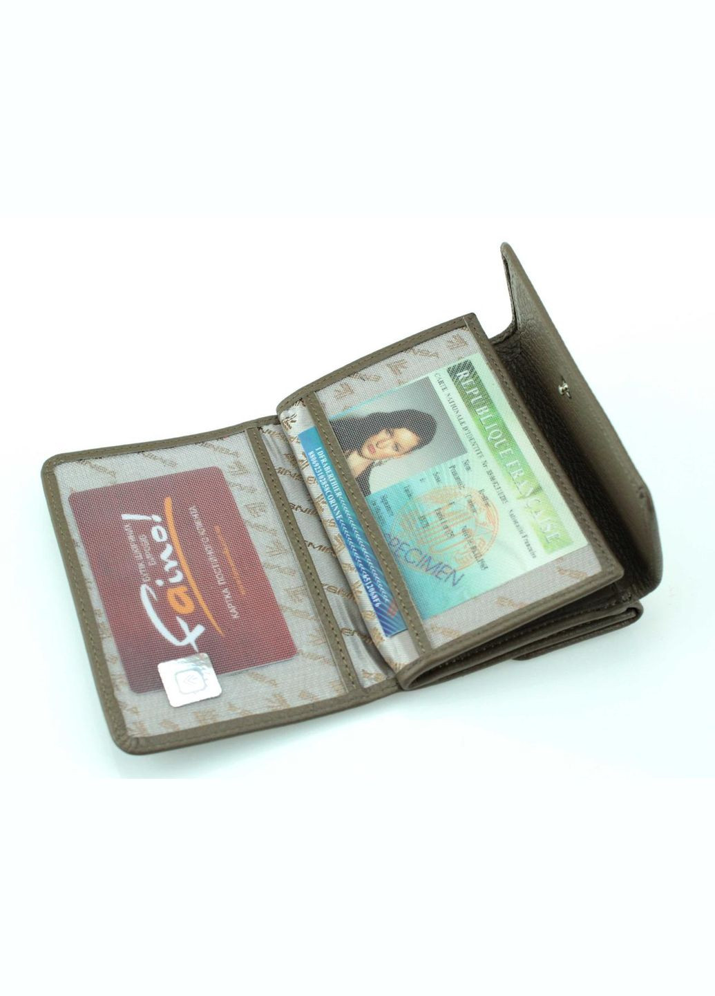 Жіночий шкіряний гаманець 201918-17 бежевий з відділенням для автодокументів Eminsa (261481725)