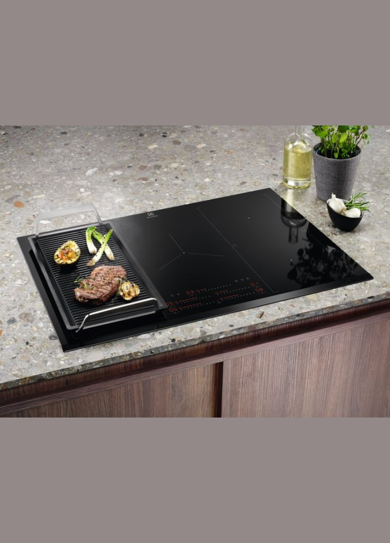 Варильна поверхня індукційна, 78см, розширена зона, Hob2Hood, Electrolux (328005633)