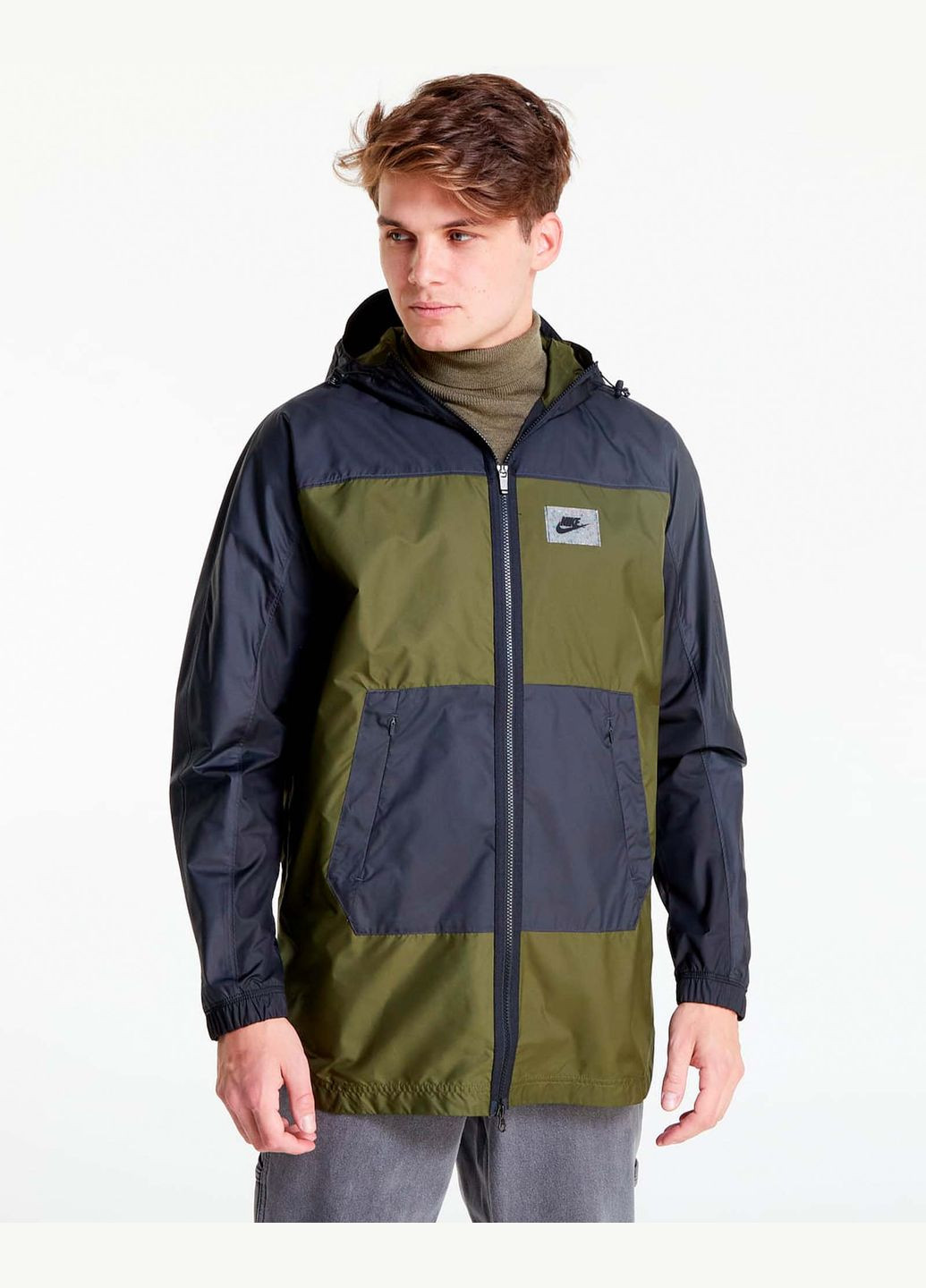 Зеленая демисезонная куртка (ветровка) мужская pu woven jacket dx1662-326 вечная-осень черно-оливковая Nike