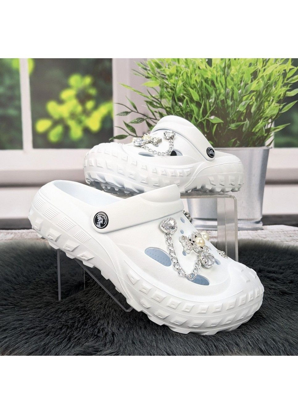 Кроксы женские с джибитсами Jose Amorales (336709066)