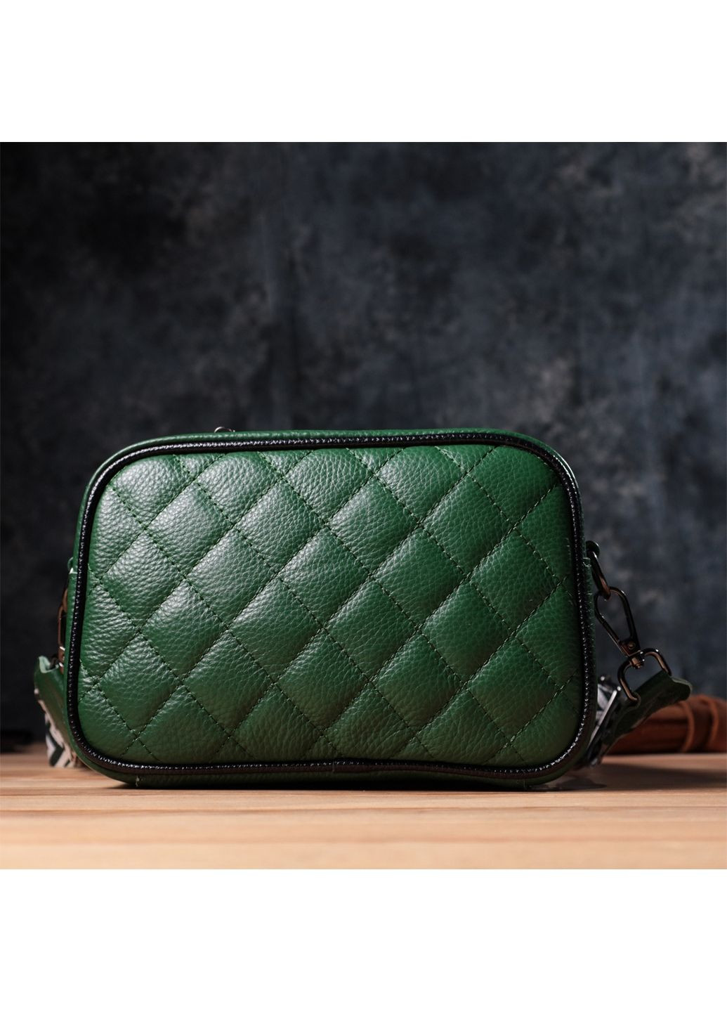 Стеганая женская сумка из натуральной кожи 21х14х8 см Vintage (315871145)