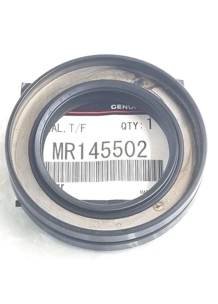 Комплект сальників роздавальної коробки первинного валу, оригінал MR145502 Л200, Паджеро Спорт Mitsubishi L200 (345738022)