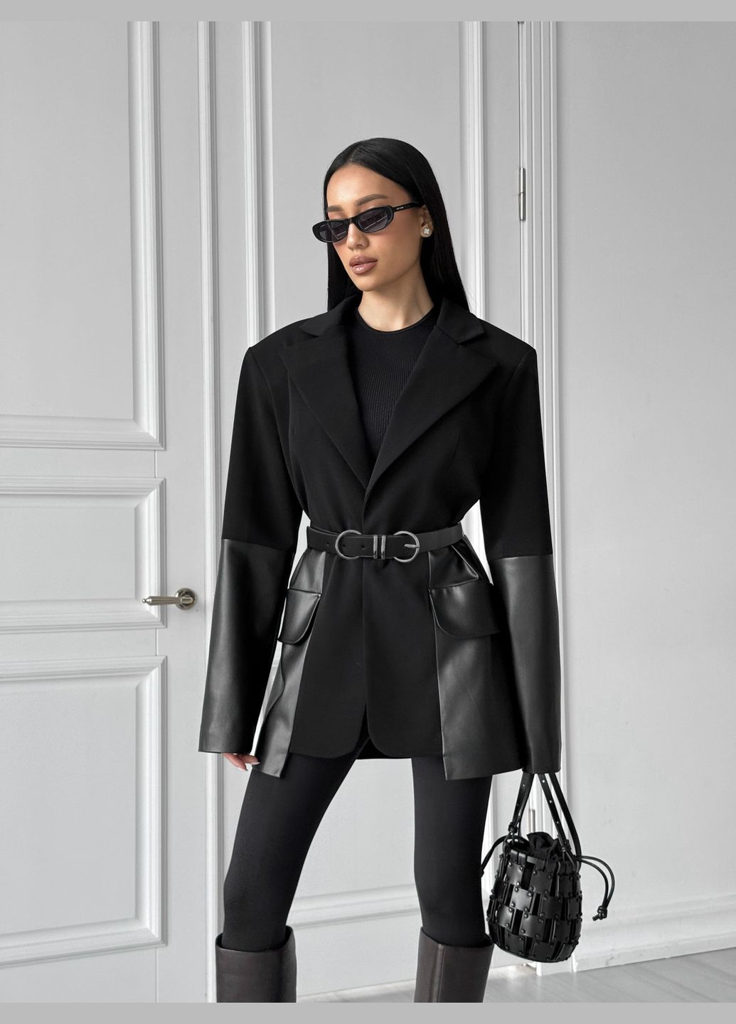 Черный женский модный пиджак без поясо Jadone Fashion однотонный - демисезонный
