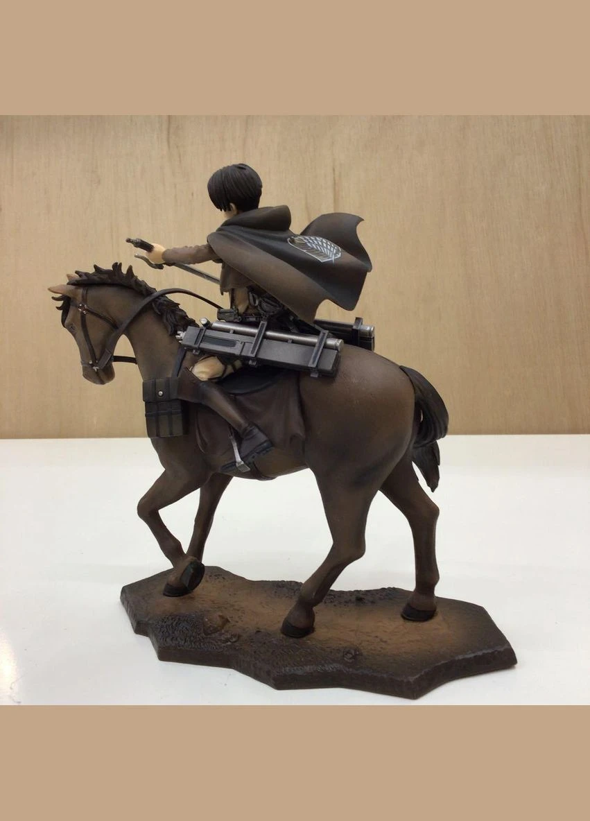 Статуэтка Капрал Леви верхом на коне Атака Титанов Attacco on Titano Levi Eren 18 см АТ LE 22.241 Banpresto (373969350)