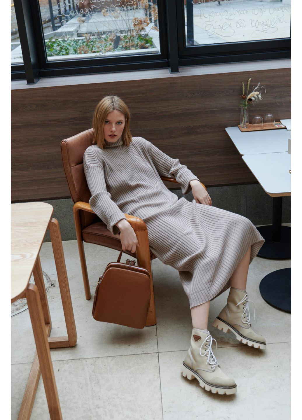 Осенние ботинки, цвет бежевый Estro