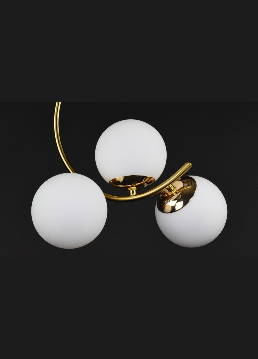 Люстра стельова на 3 лампочки 27435 Латунь 45х24х40 см. Sunnysky (364757661)