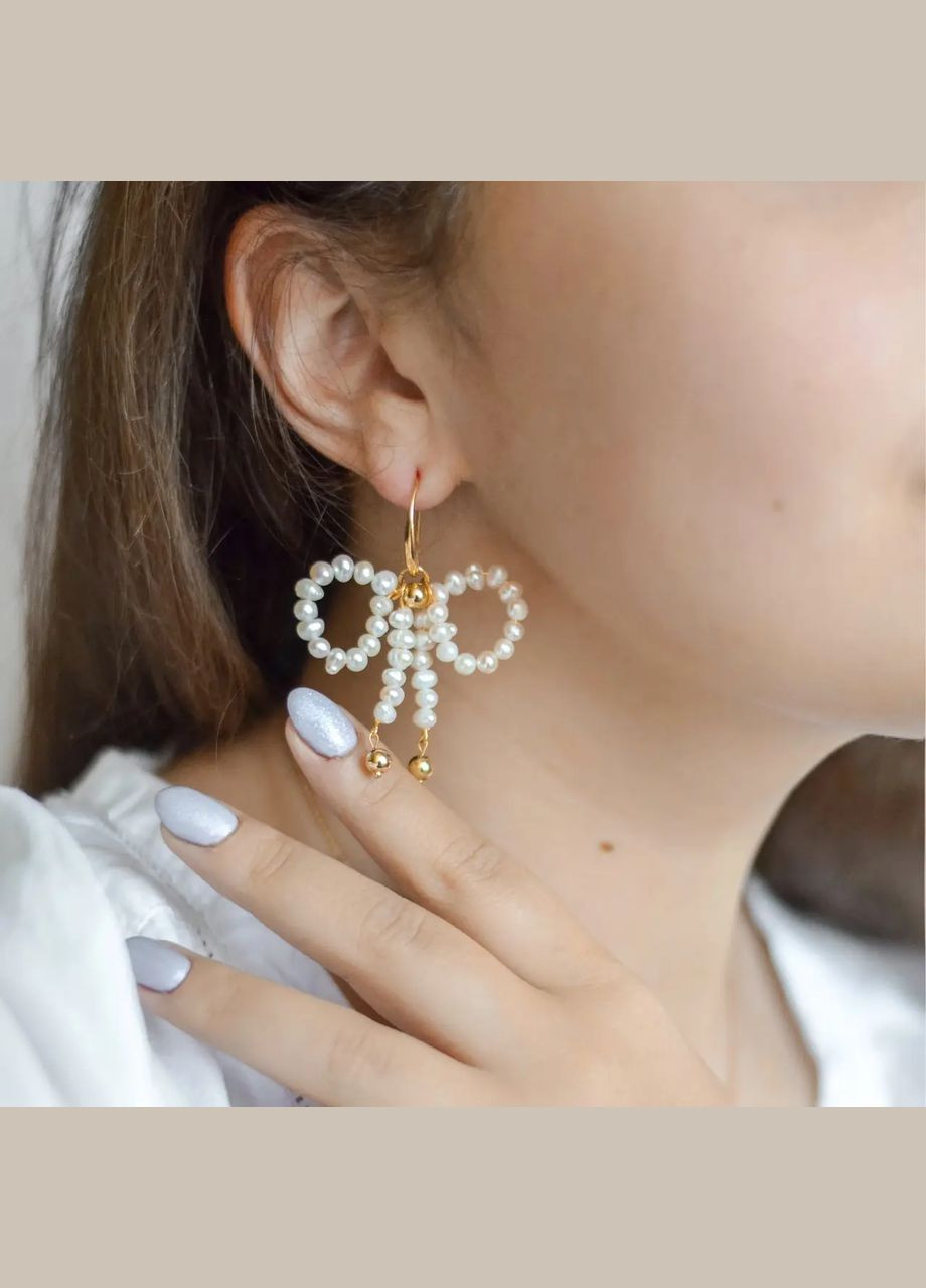 Сережки натуральні річкові Перли "Бантик" 41х45мм+- фур-ра гіп-ний сплав колір золото L-57мм No Brand Підвіски (303932746)