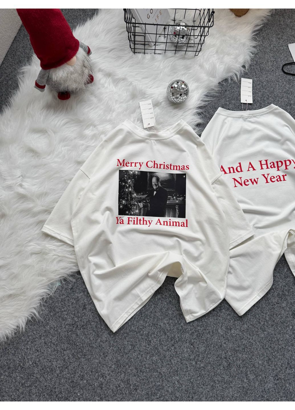 Жіноча футболка в стилі "сам вдома" Osoblyva - (370757027)