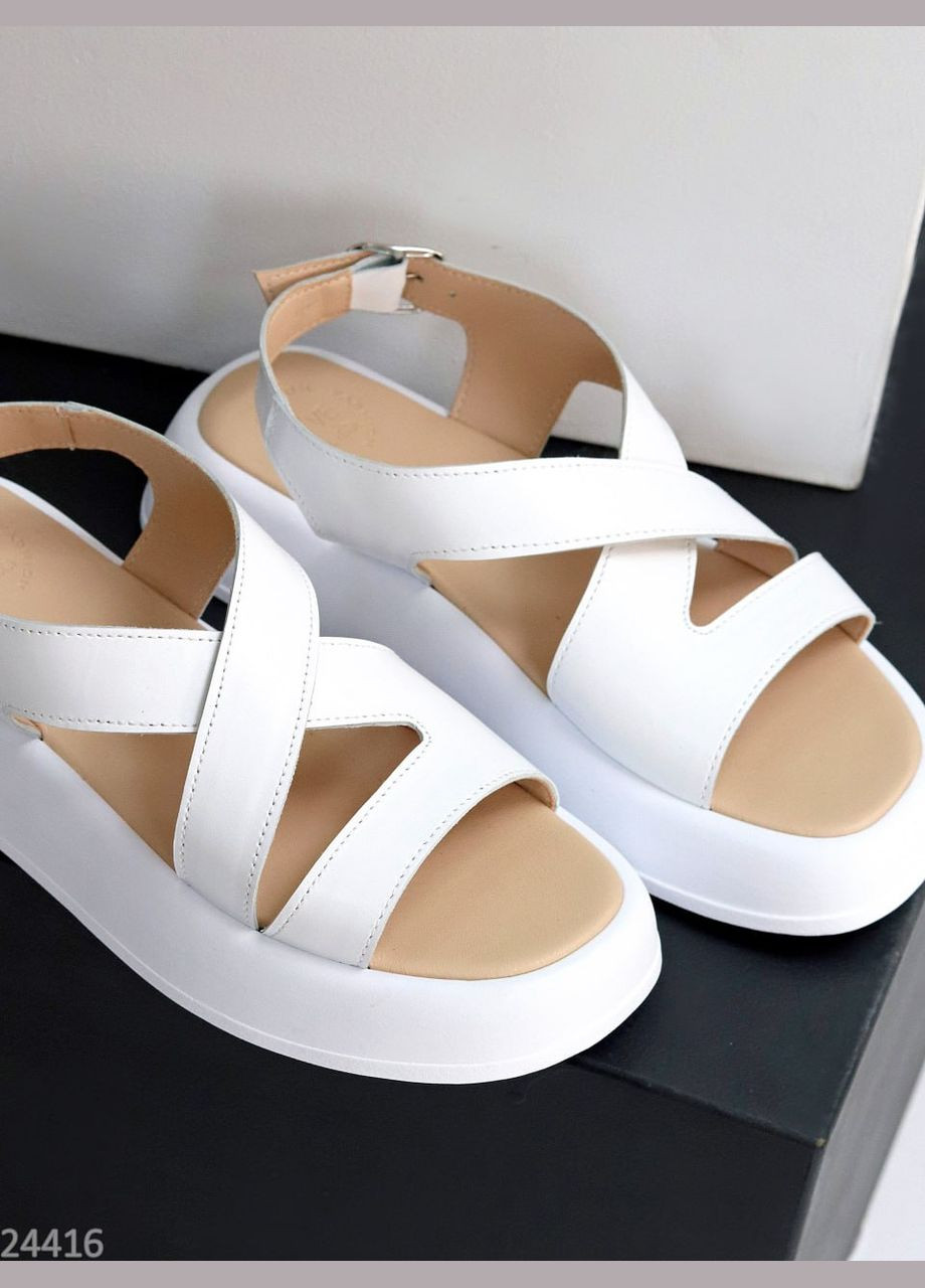 Белые босоножки No Brand