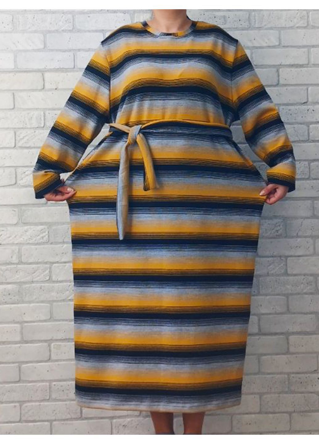 Жовтий жіноча сукня в'язана батал великого розміру No Brand в смужку