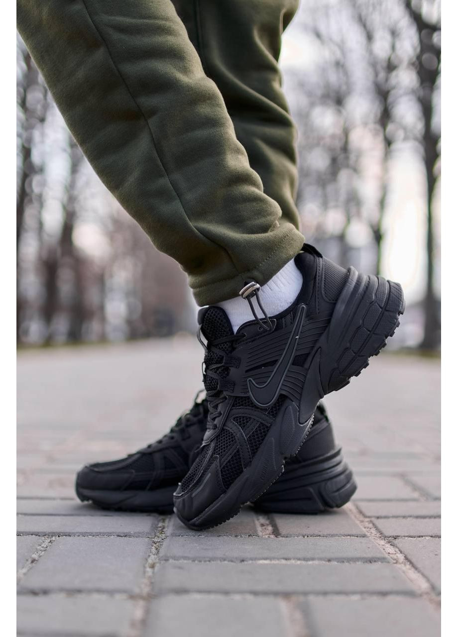 Черные демисезонные кроссовки мужские nike runtekk full black найк в2к рантекк No Brand