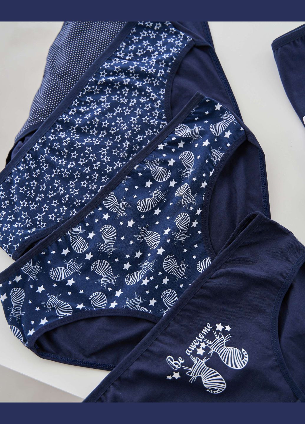 Набір жіночих трусиків тижневок батал - 7 шт Nicoletta (303617360)