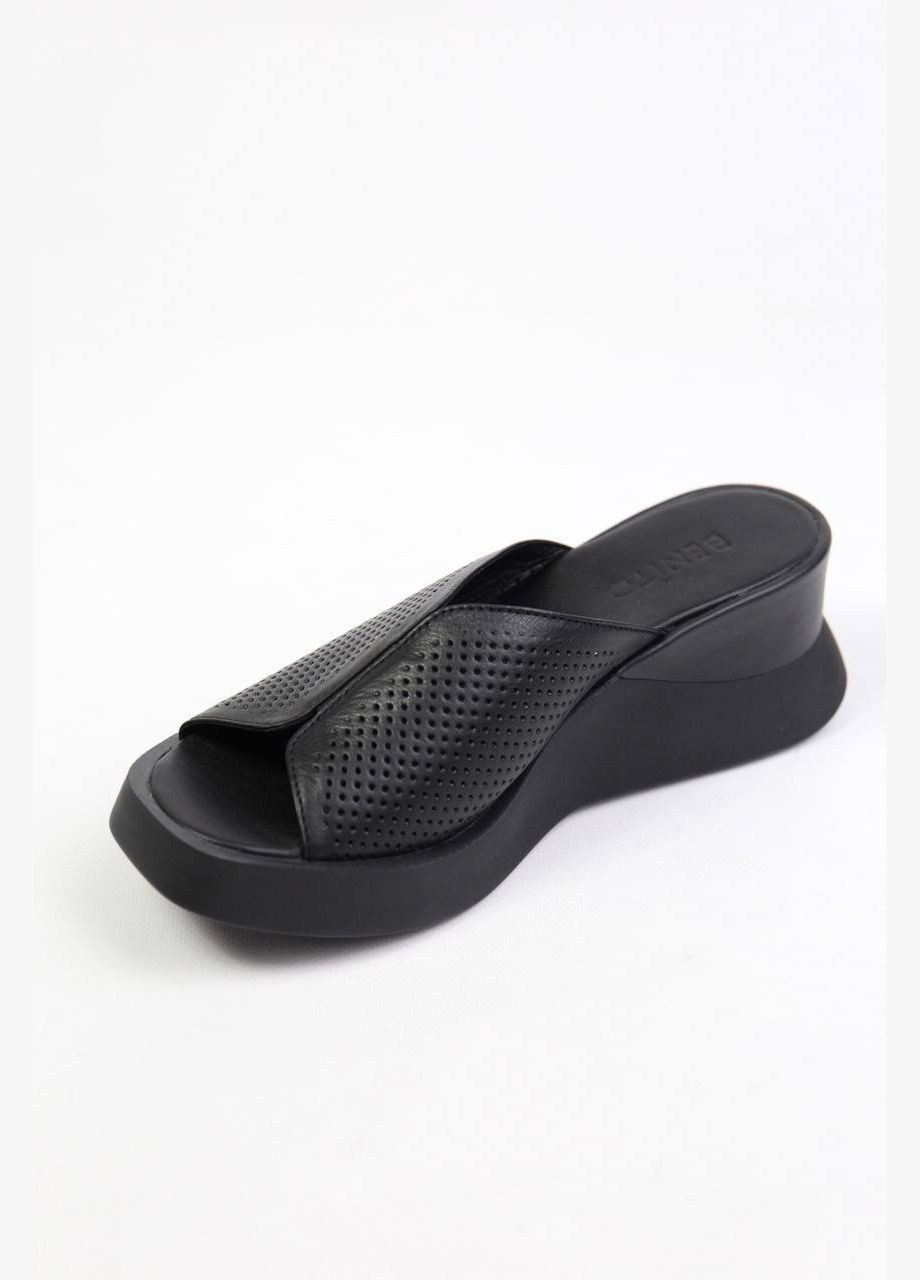 Черные шлепанци Benito