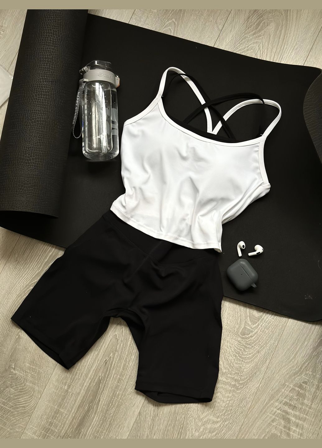 Женский спортивный комплект топ и шорты No Brand (348357058)