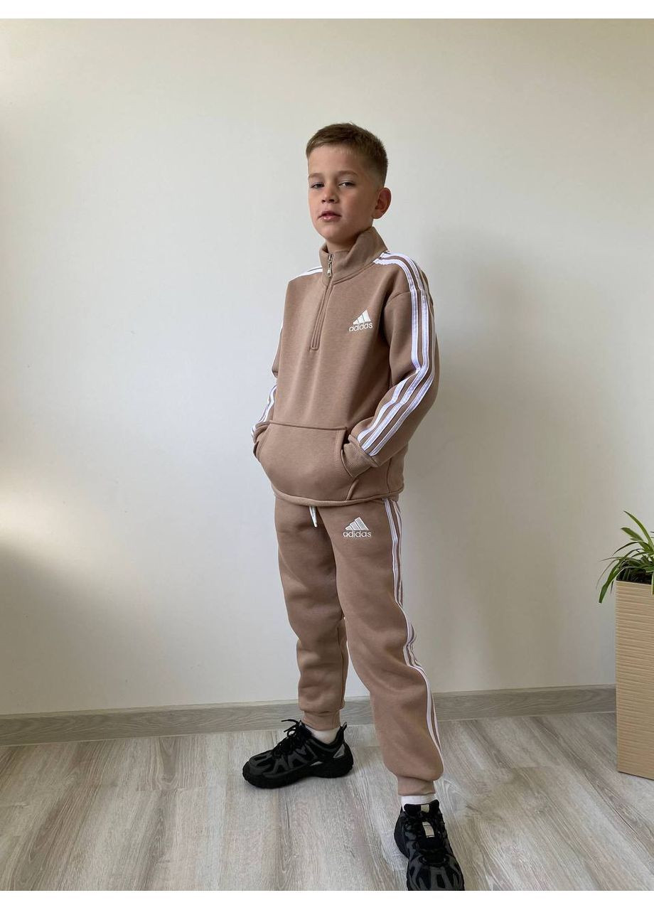 Бежевый костюм для мальчика Now