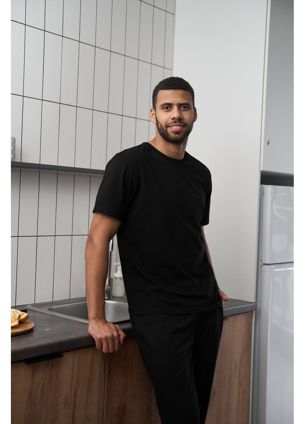 Пижама мужская COTTON BASIC футболка + штаны прямые черная Handy Wear (324271028)