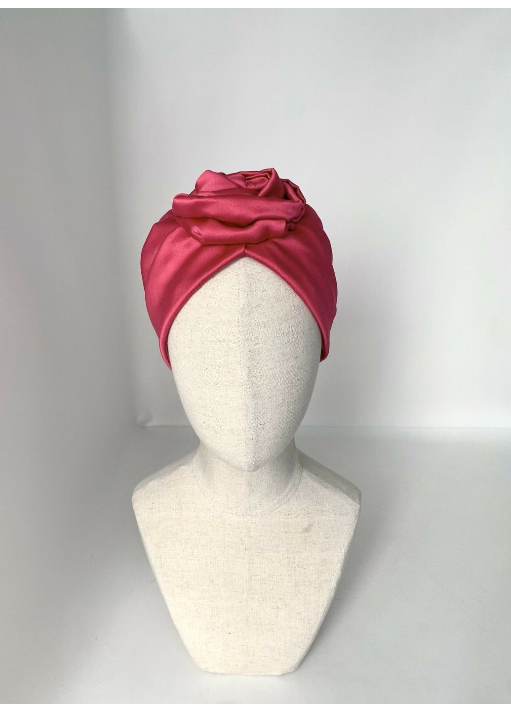 Атласный тюрбан с цветочком BANDANA QUEEN (366239269)