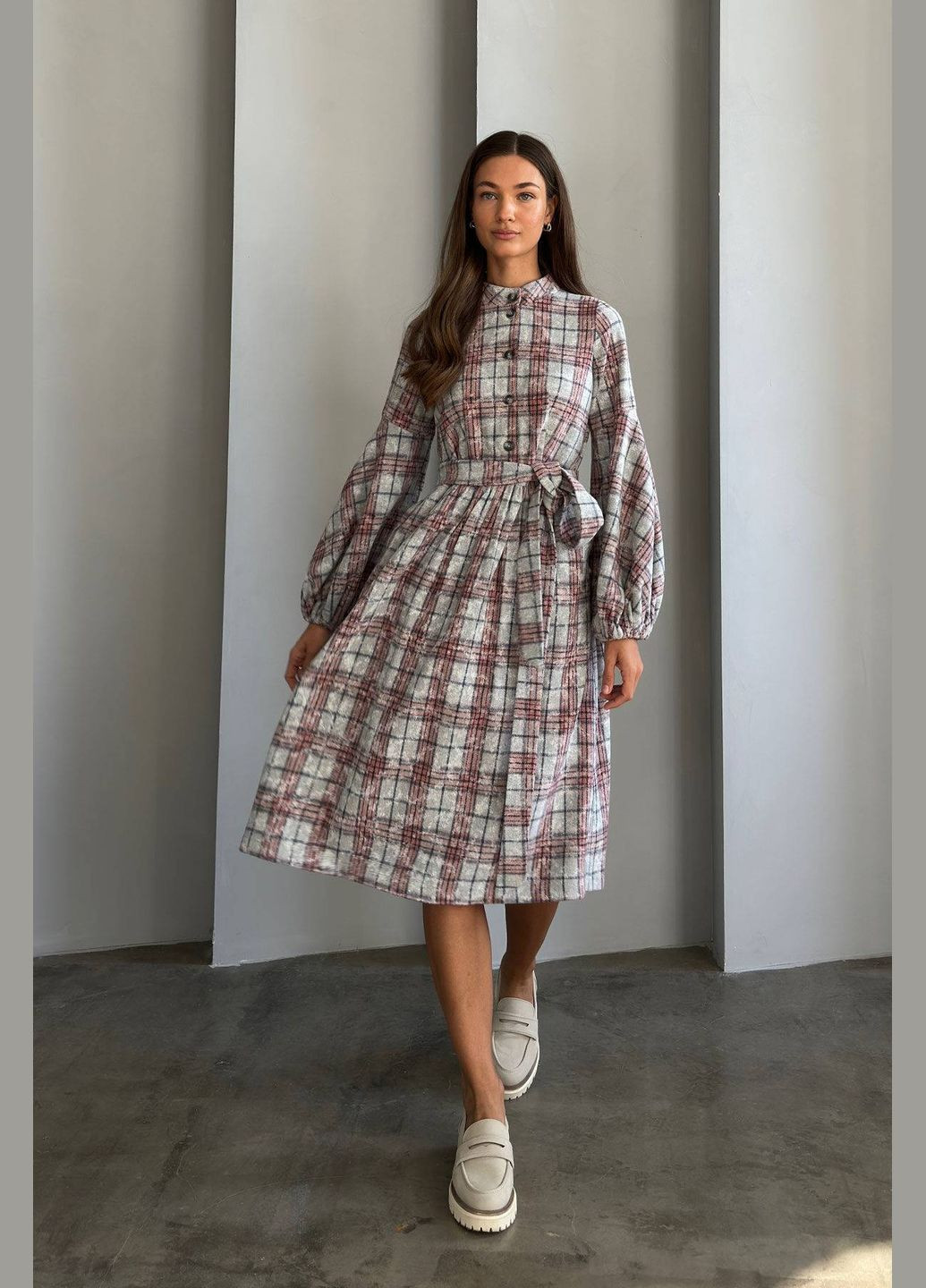 Серое кэжуал платье Nenka