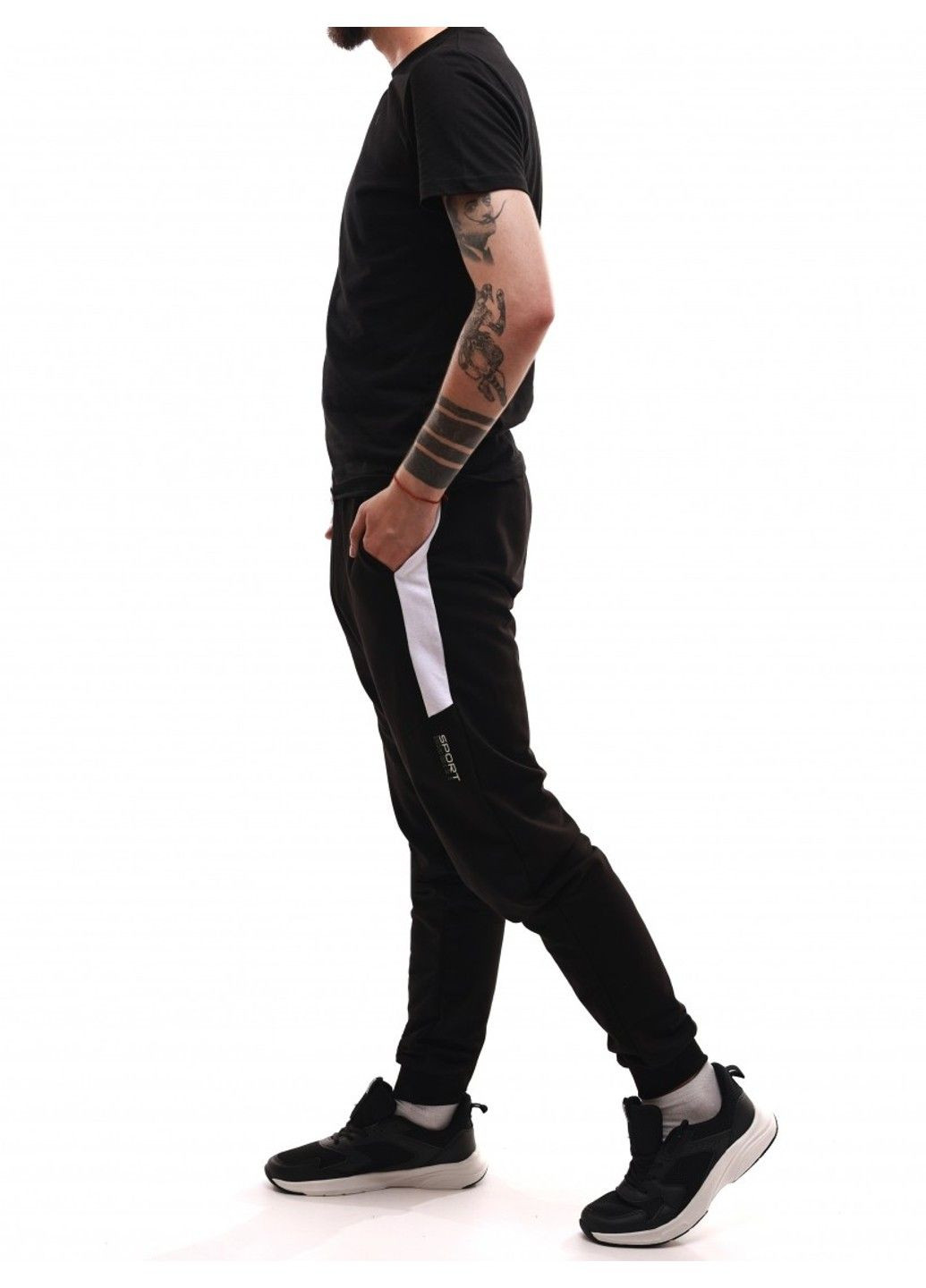 Черные брюки POLAD