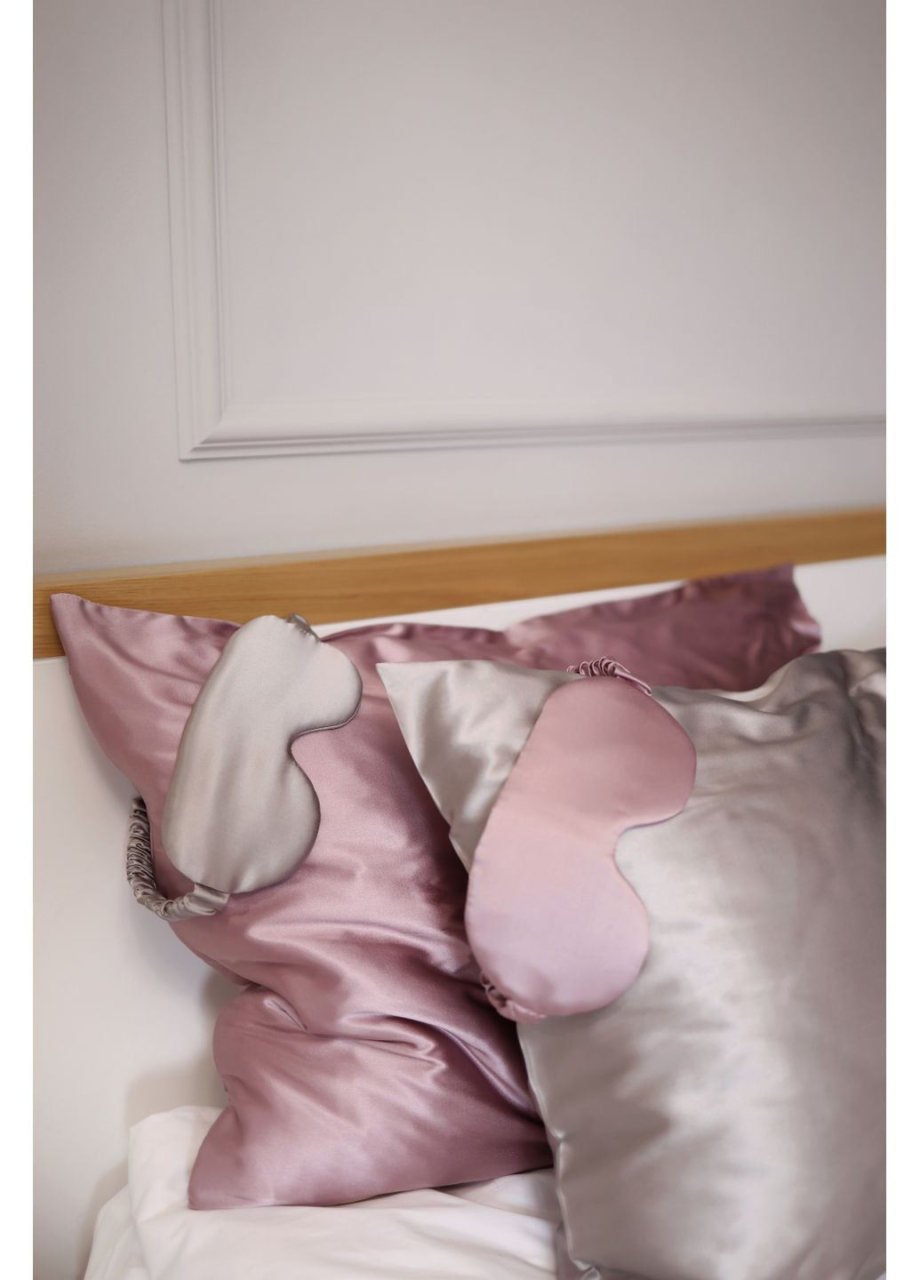 Шёлковый набор Silk Moon (маска для сна, резинка для волос, наволочка) HYGG (370367320)