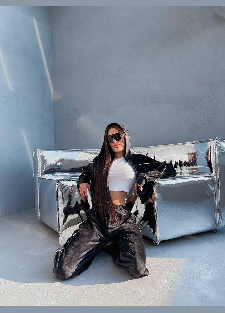 Жіночий спортивний костюм з капюшоном. Україна (331605983)