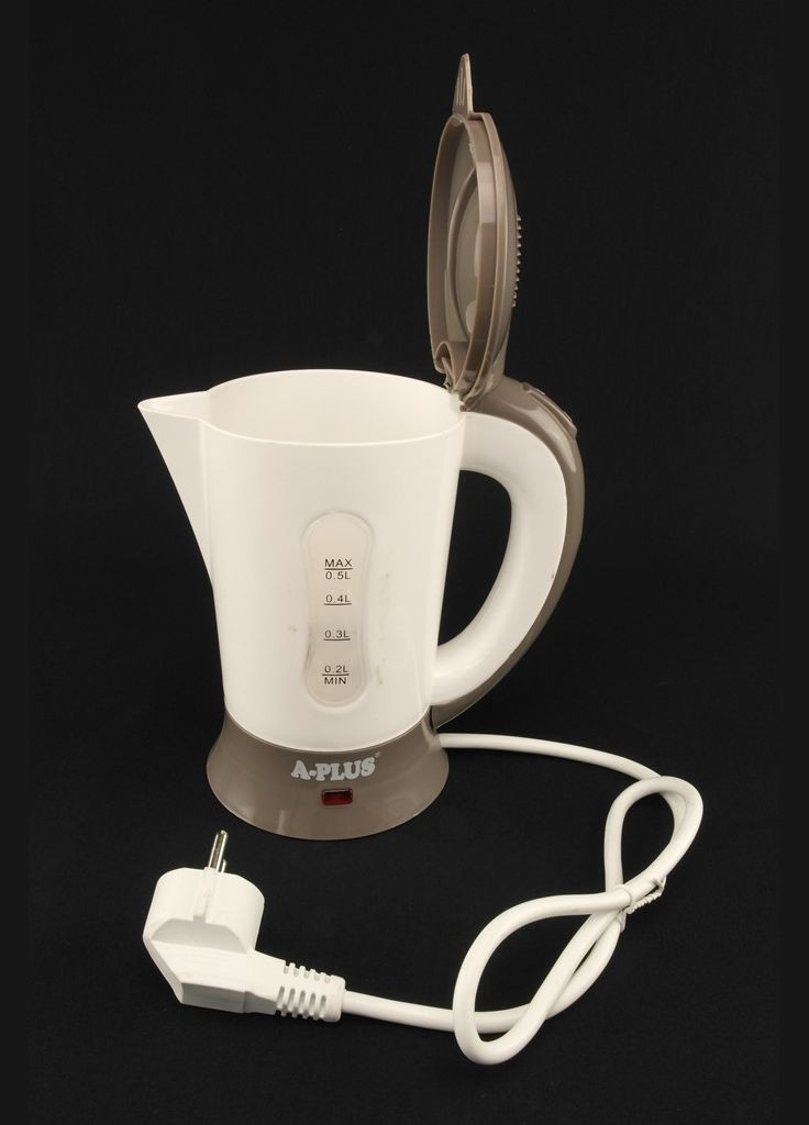 Электрический чайник на 0,5 л A-Plus AP-1530 А-Плюс (336876479)