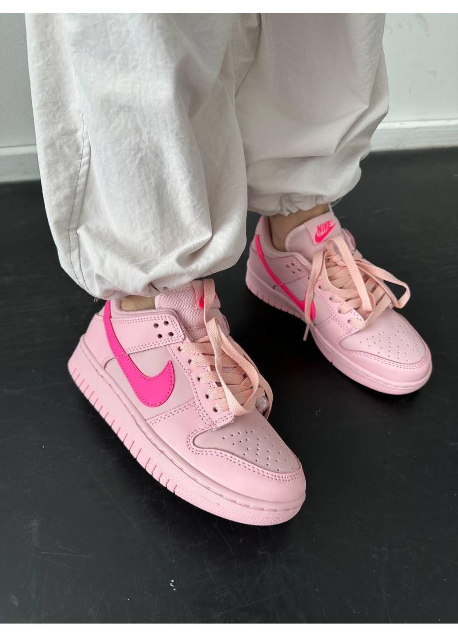 Рожеві Осінні кросівки чоловічі nike sb dunk low triple pink найк сб данк No Brand