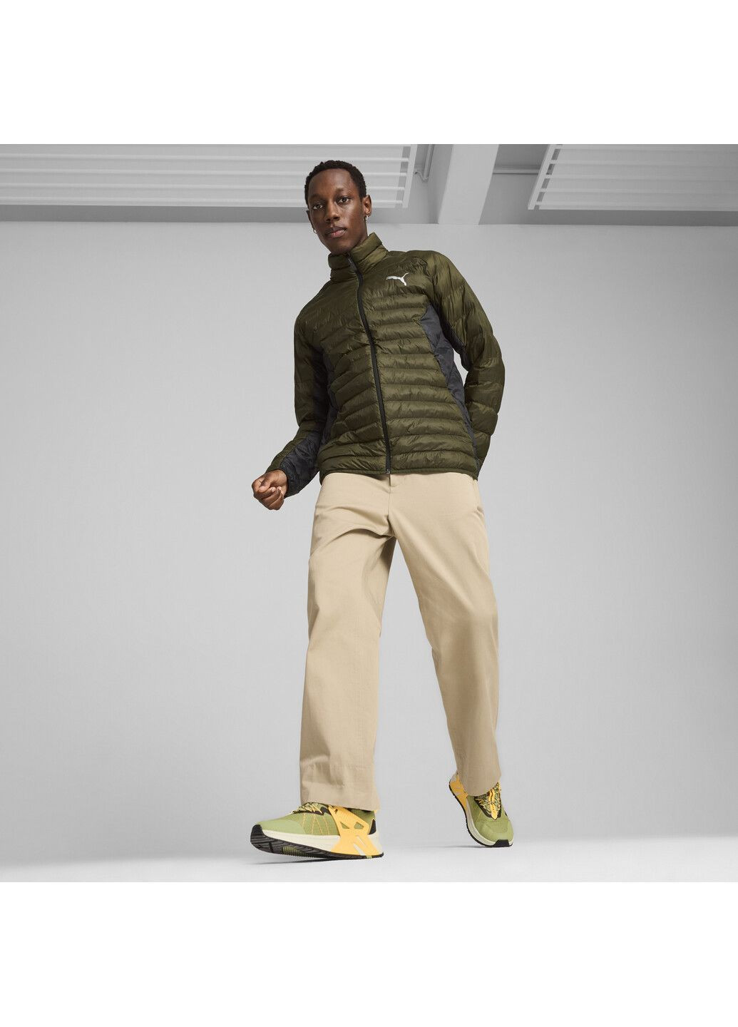 Зеленая демисезонная куртка packlite jacket men Puma