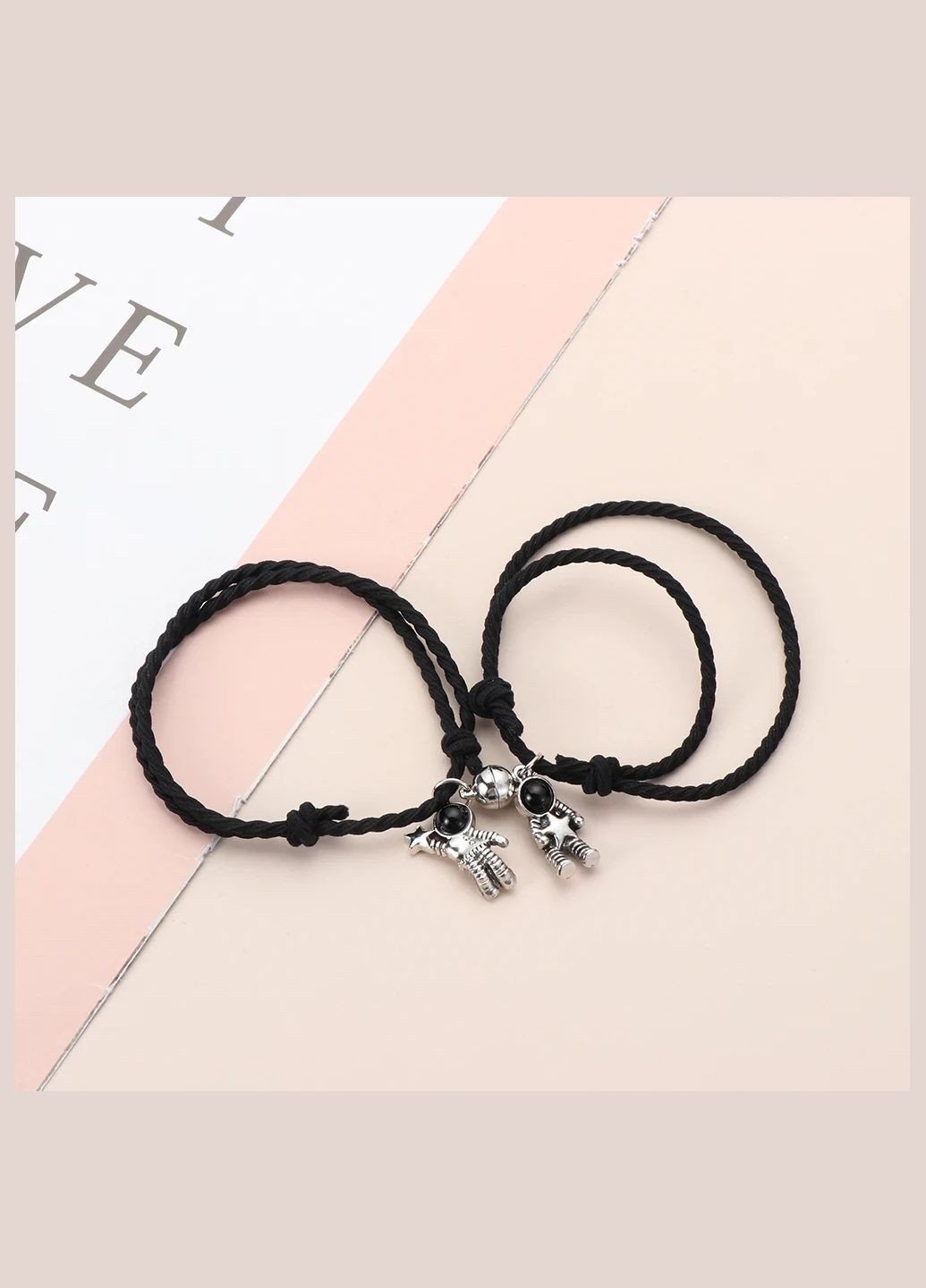 Парні браслети на магніті для закоханих нерозлучники Астронавт і зірка No Brand (340275796)