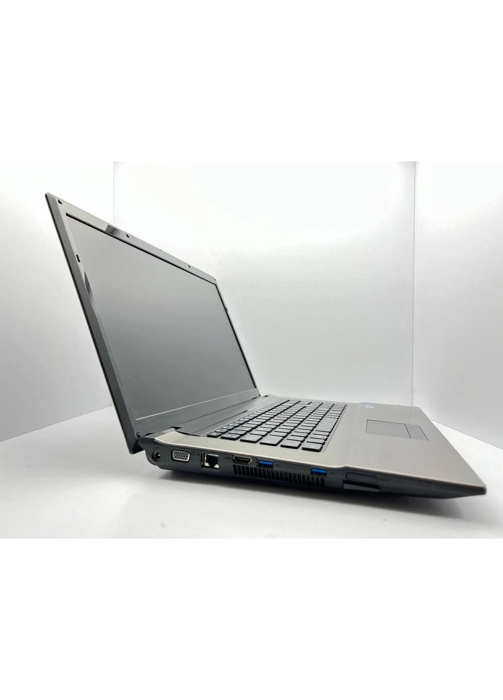 Ноутбук Mobile 1748P / 17.3" (1600x900) TN / intel Core i3-3120M (2 (4) ядра по 2.5 GHz) / 4 GB DDR3 / 1000 GB HDD / intel HD Terra (398130036)