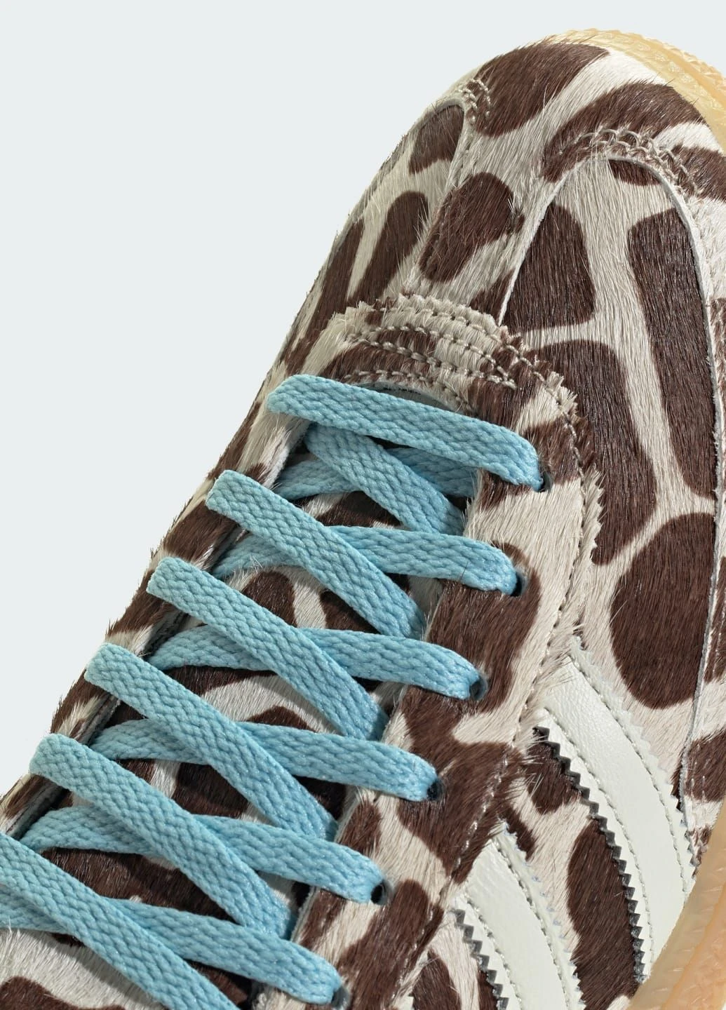 Кросівки HANDBALL SPEZIAL adidas бежеві всесезони (377623345)
