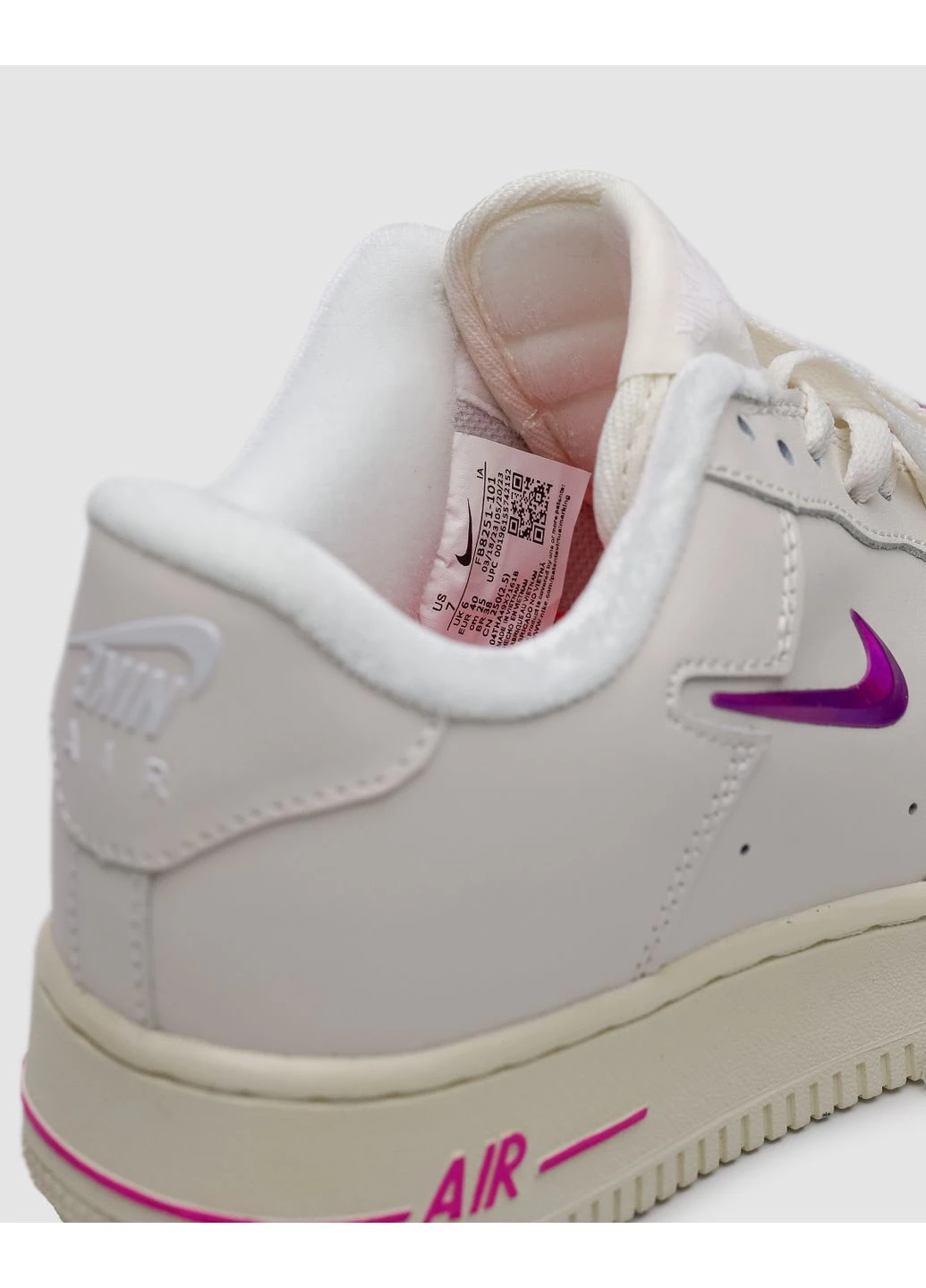 Рожеві кросівки чоловічі nike air force 107se coconut mi/ playful pink найк аір форс рожеві демісезон No Brand