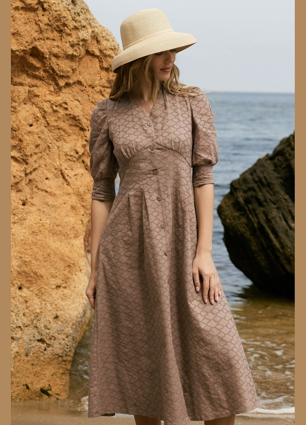 Коричневое повседневный платье Seventeen однотонное