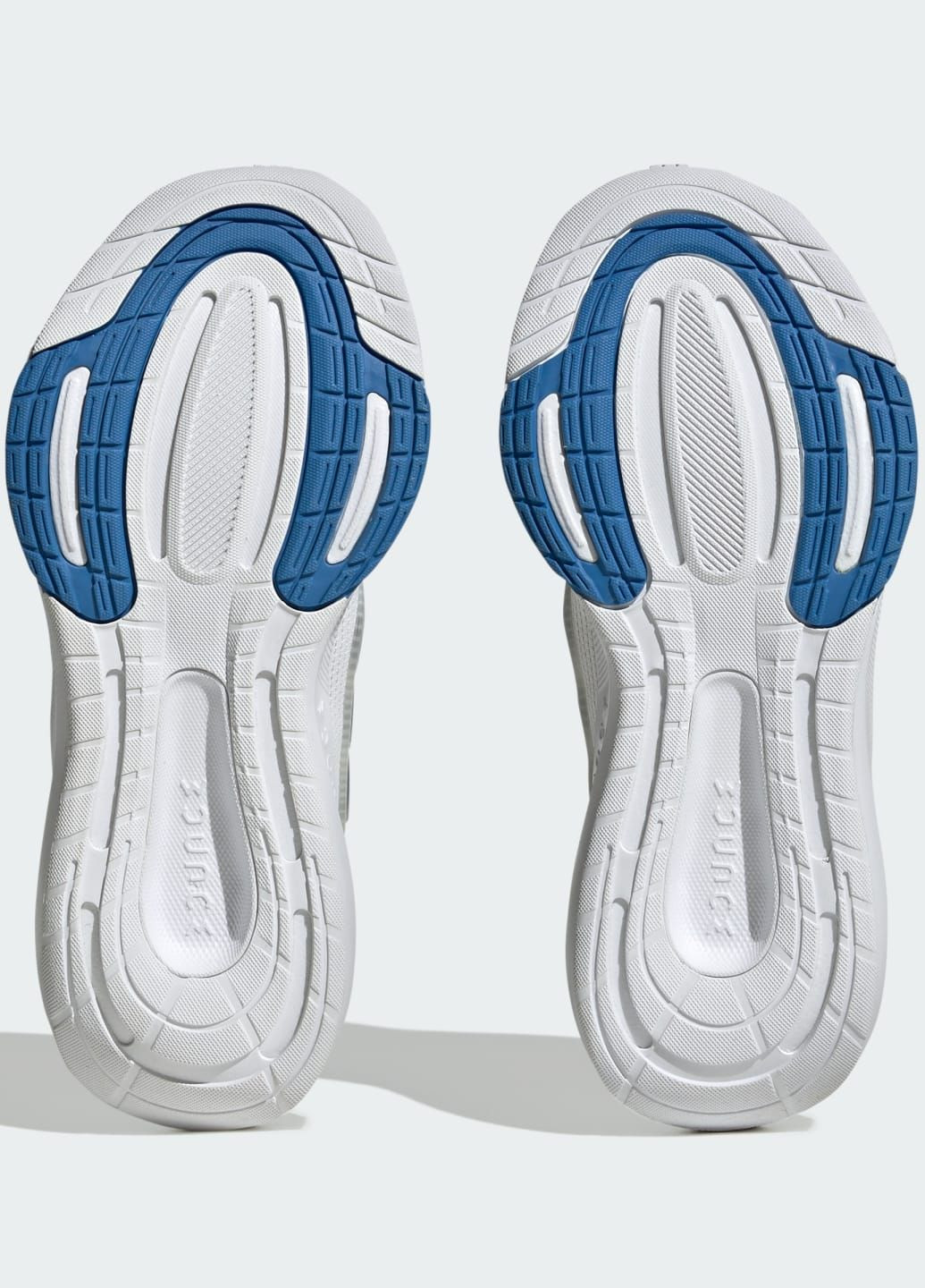 Білі всесезонні кросівки ultrabounce junior adidas