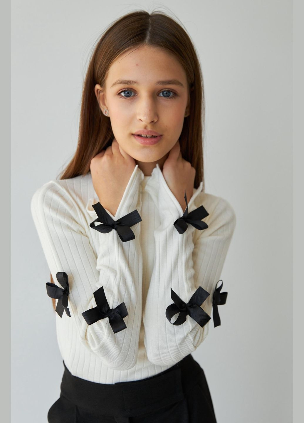 Молочный демисезонный лонгслив No Brand