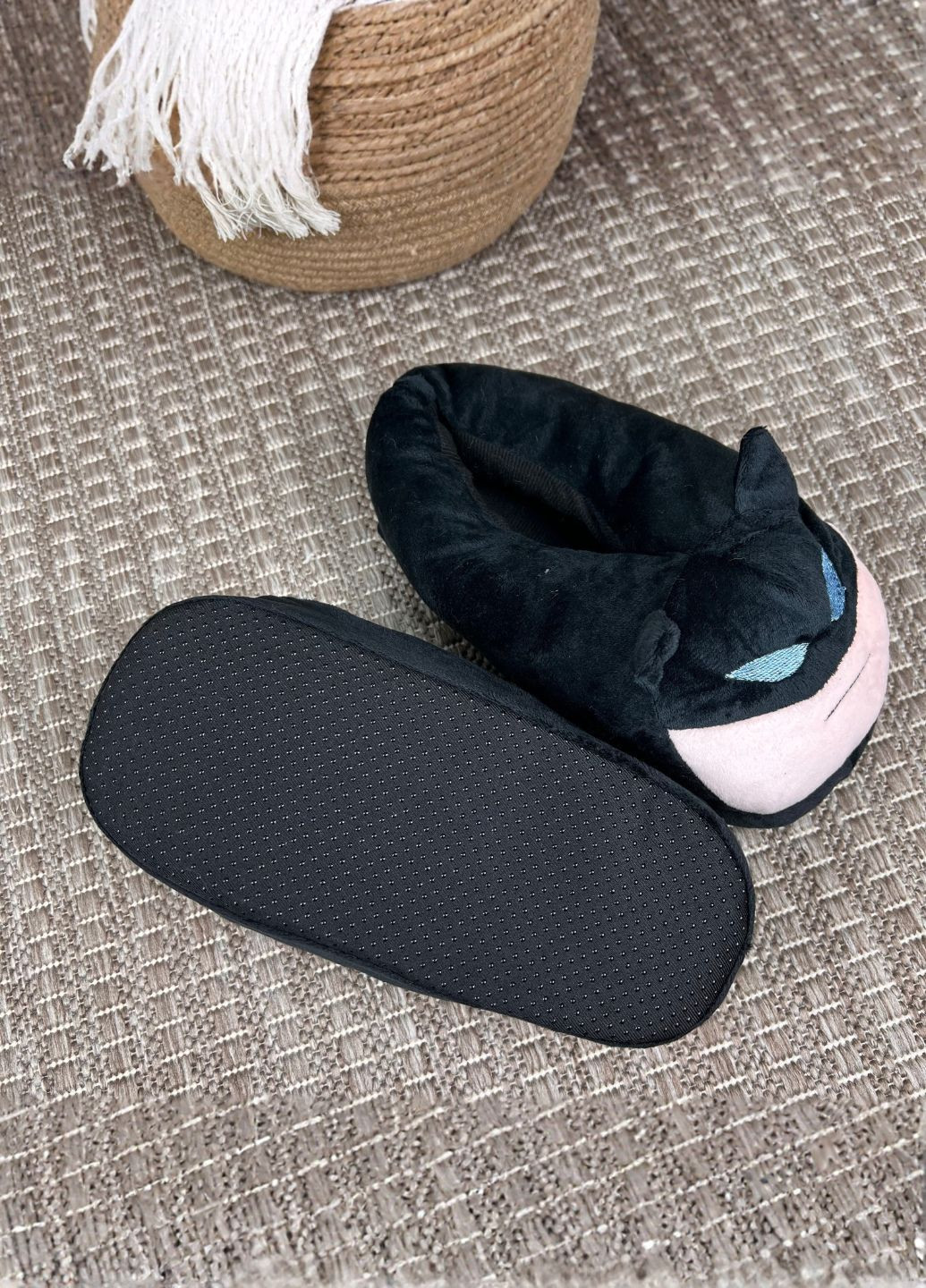 Плюшеві тапочки Бетмен з антиковзною підошвою My Kigu (367836769)