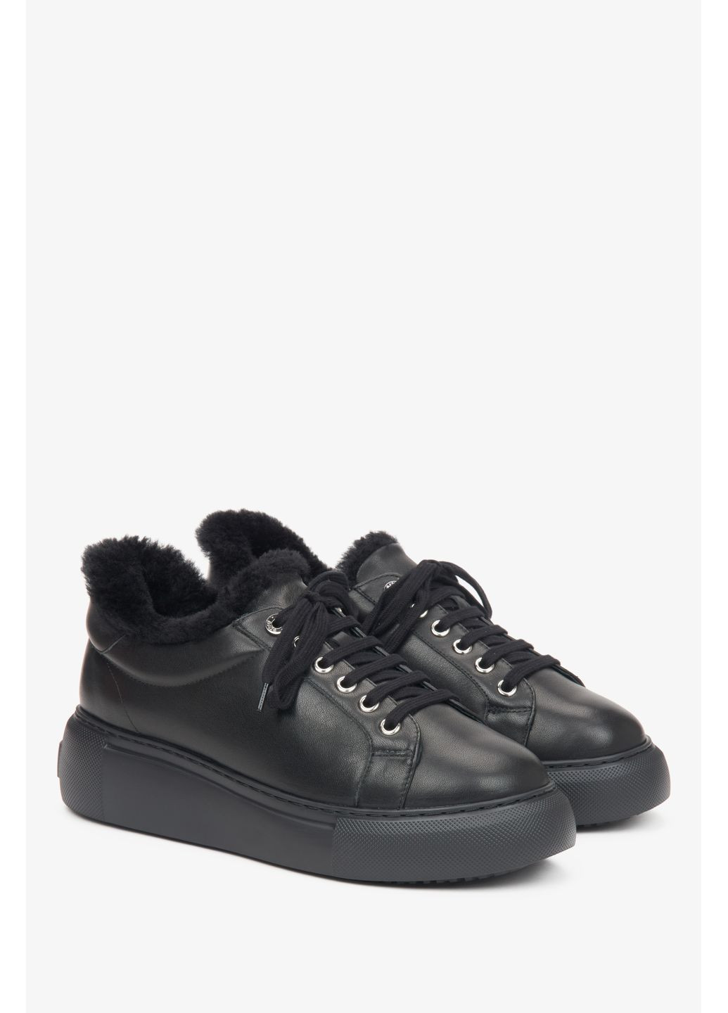 Черные кеды низкие, цвет черный Estro