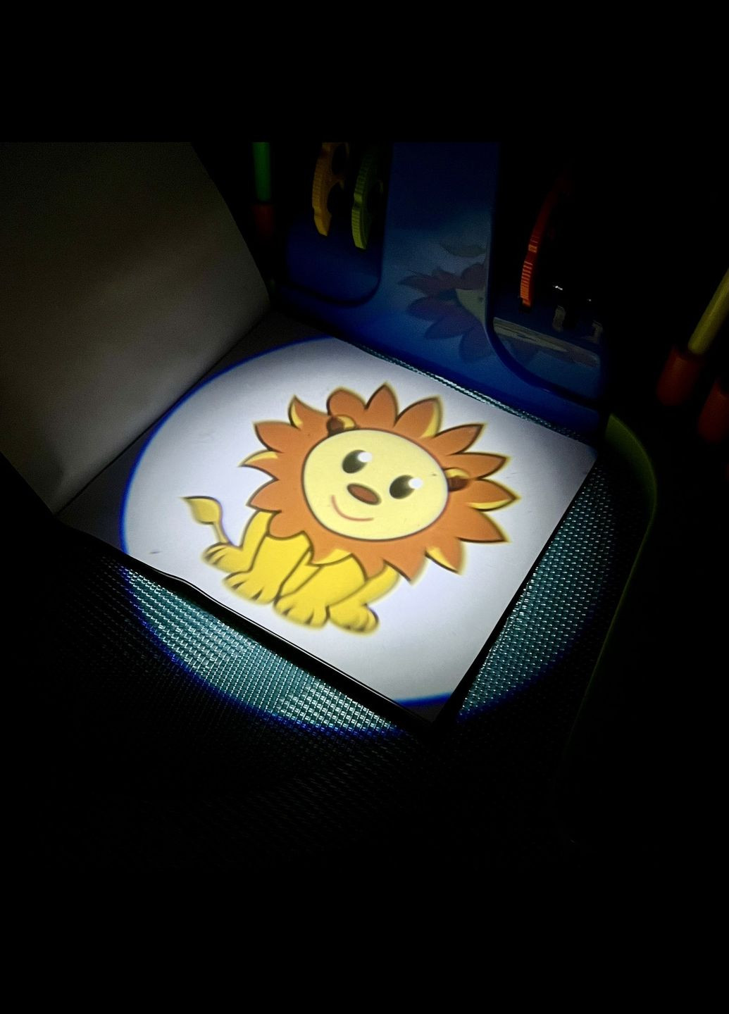 Проэктор для рисования 32 слайда фломастеры 12шт блокнот (AK 0002 AB) No Brand (302215392)