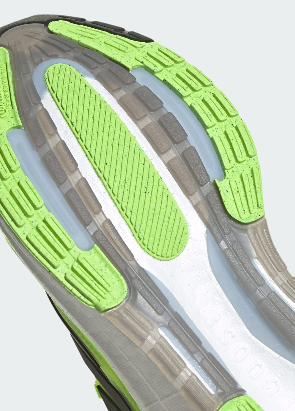 Зелені всесезонні кросівки ultraboost light adidas