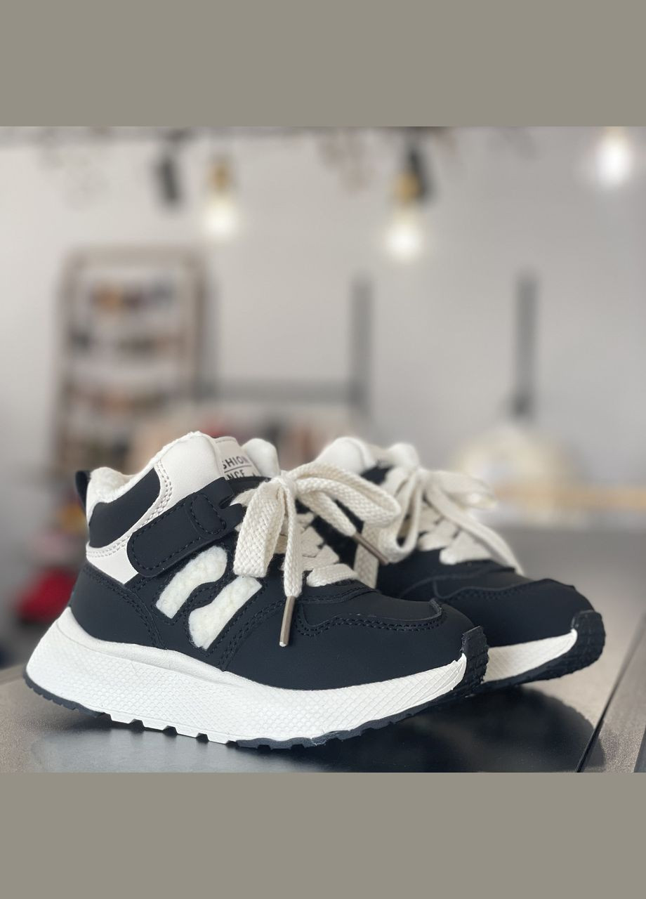 Чорні кросівки дитячі чорні з утепленням No Brand