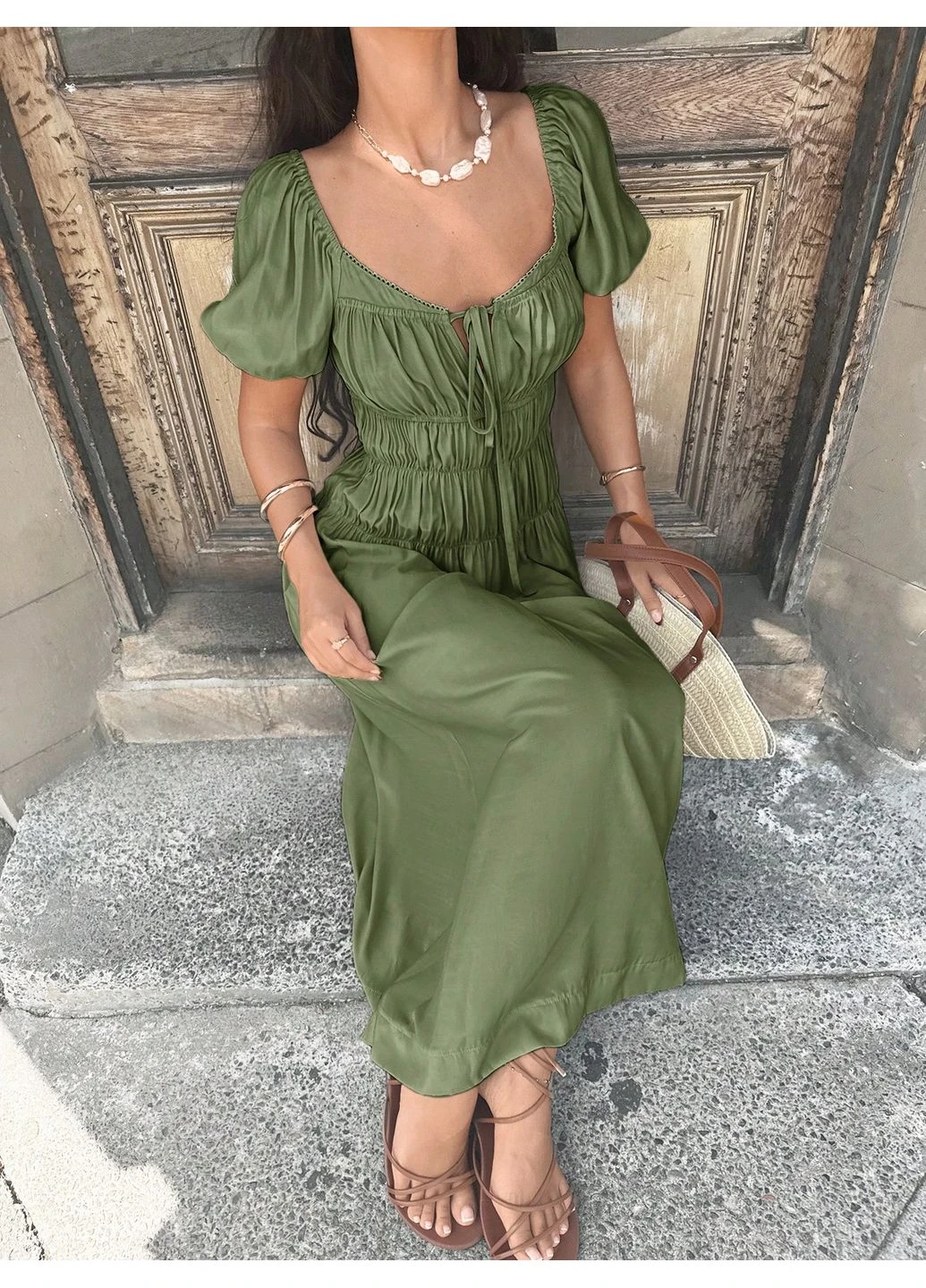 Зеленое платье SHEIN однотонное