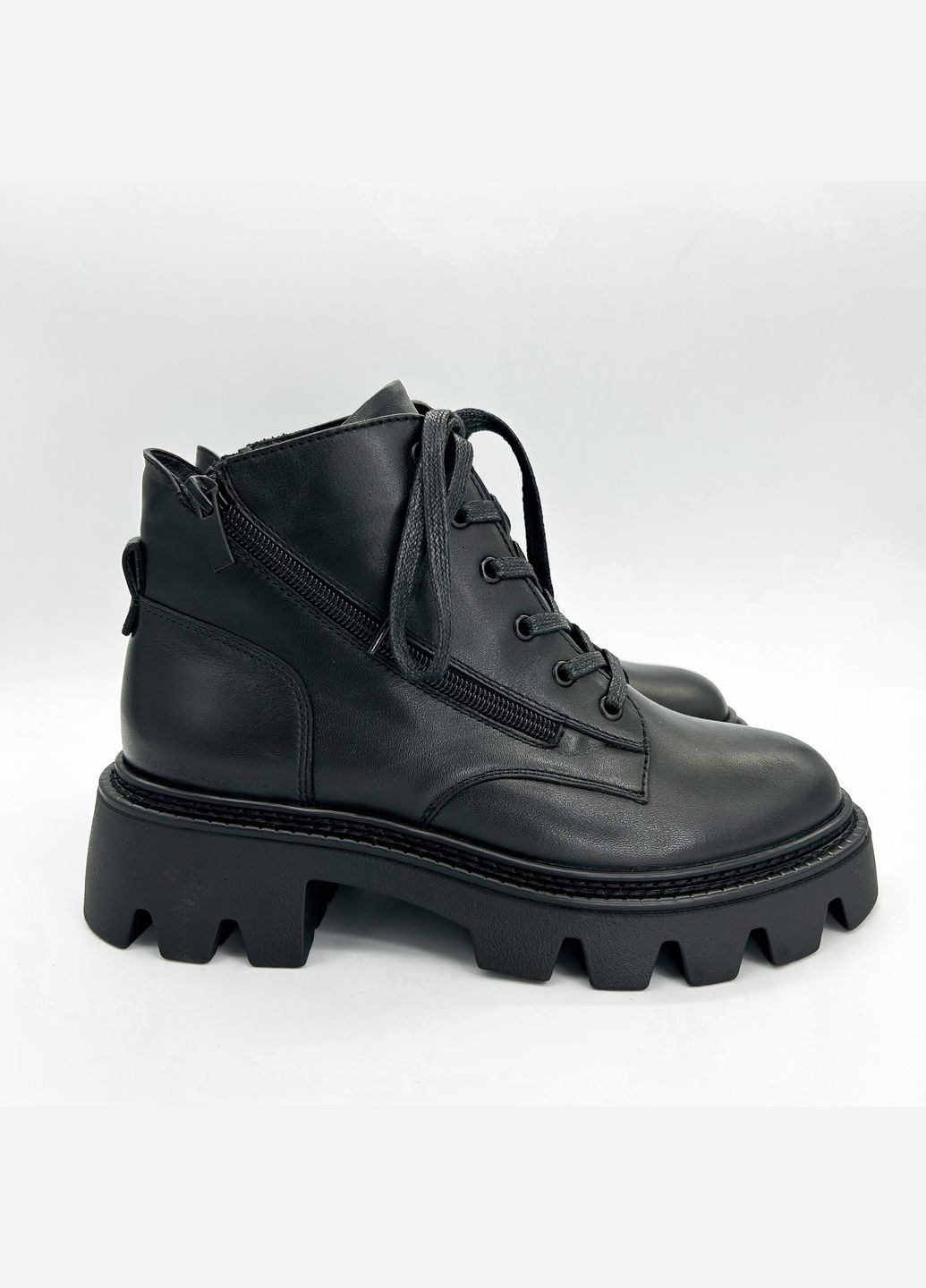 Зимние ботинки (р) кожа 0-1-1-1500-49a-01d Danler