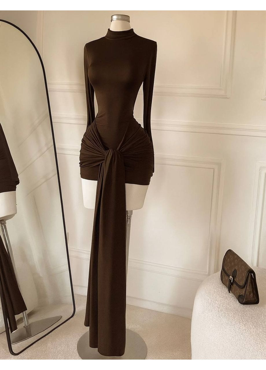 Коричневое праздничный платье с эффектом wow из плотного трикотажа — замеры в описании силуэтная Vione однотонное