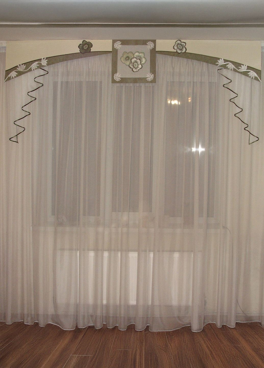 Жесткий ламбрекен карниз 200см молочный (84_6ж) Firanka Flowers (340112005)