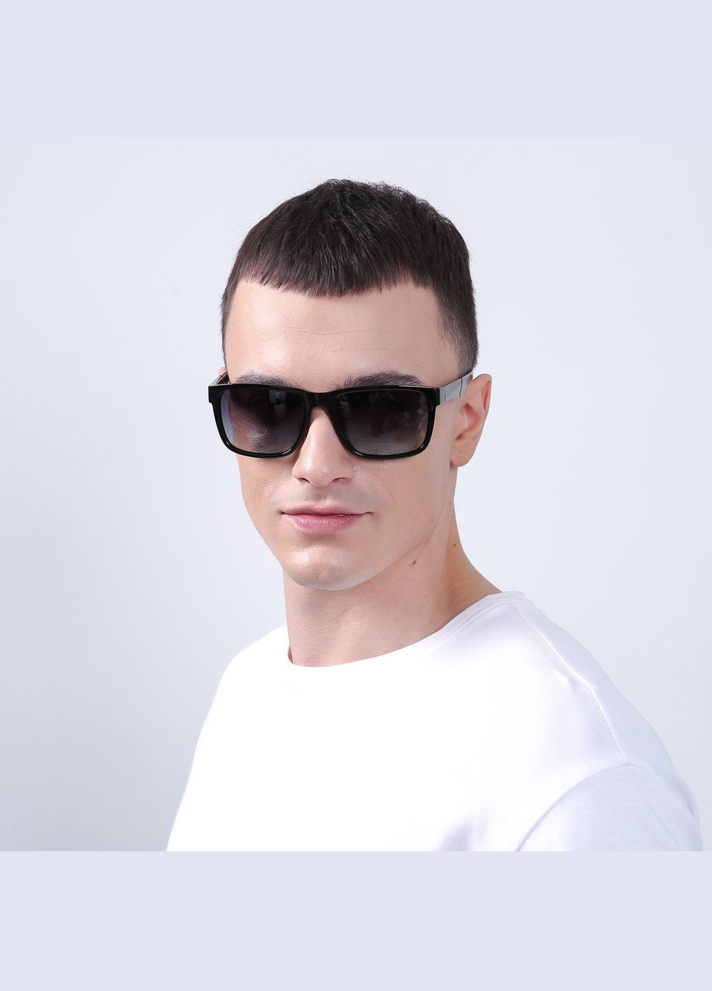 Сонцезахисні окуляри з поляризацією Класика чоловічі 724-884 LuckyLOOK 724-884М (322855379)