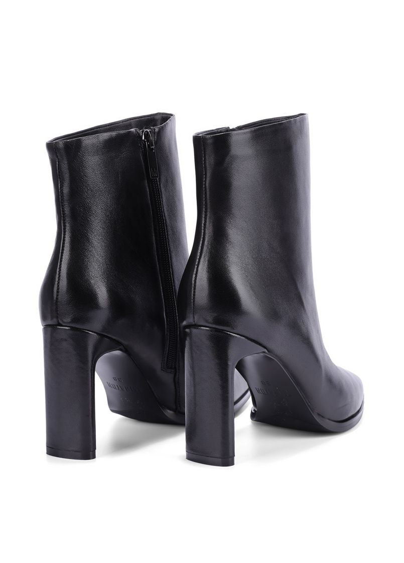 Осенние женские ботинки ry920k-5y4 черная кожа MIRATON